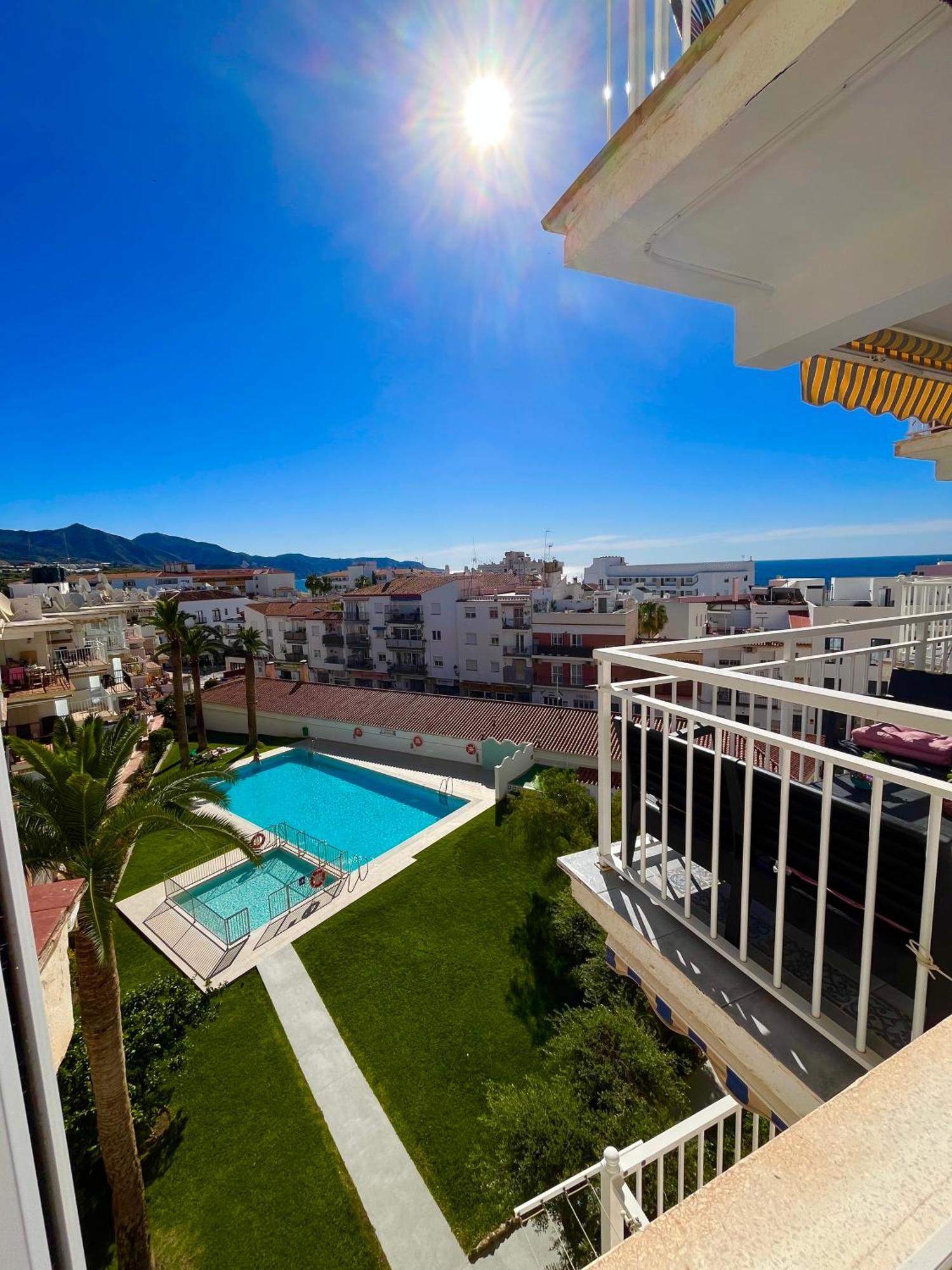 Wonderful Flat With Seaview In Nerja Exterior foto