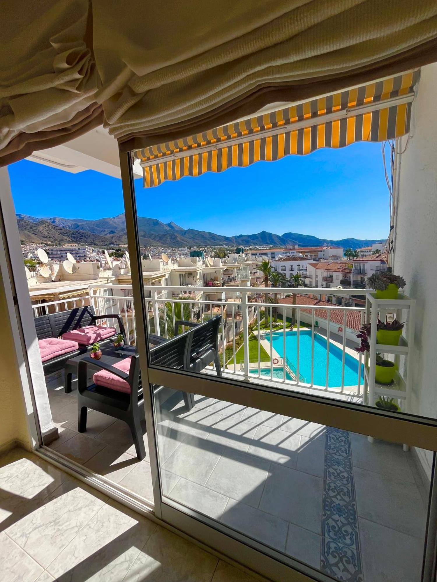 Wonderful Flat With Seaview In Nerja Exterior foto